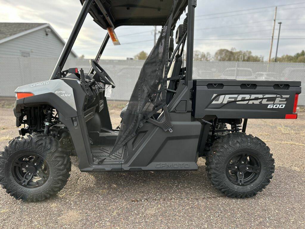 2023 CFMoto UForce 600 - Image 3