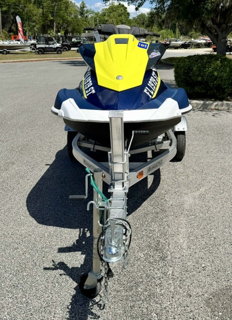Pre-Owned 2020 Yamaha VX Deluxe - Image 3