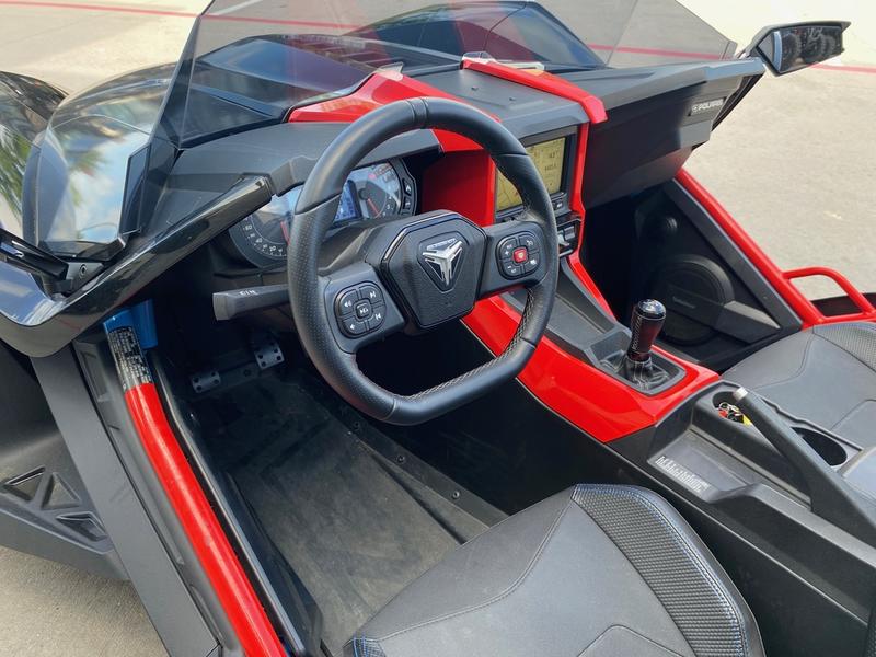 Pre-Owned 2020 Polaris Slingshot® R - Image 19
